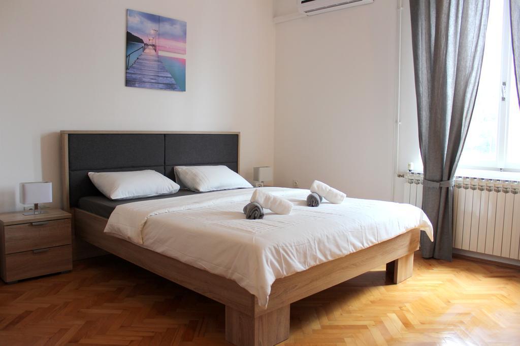 Apartment & Room'S Anni Zadar Exterior photo