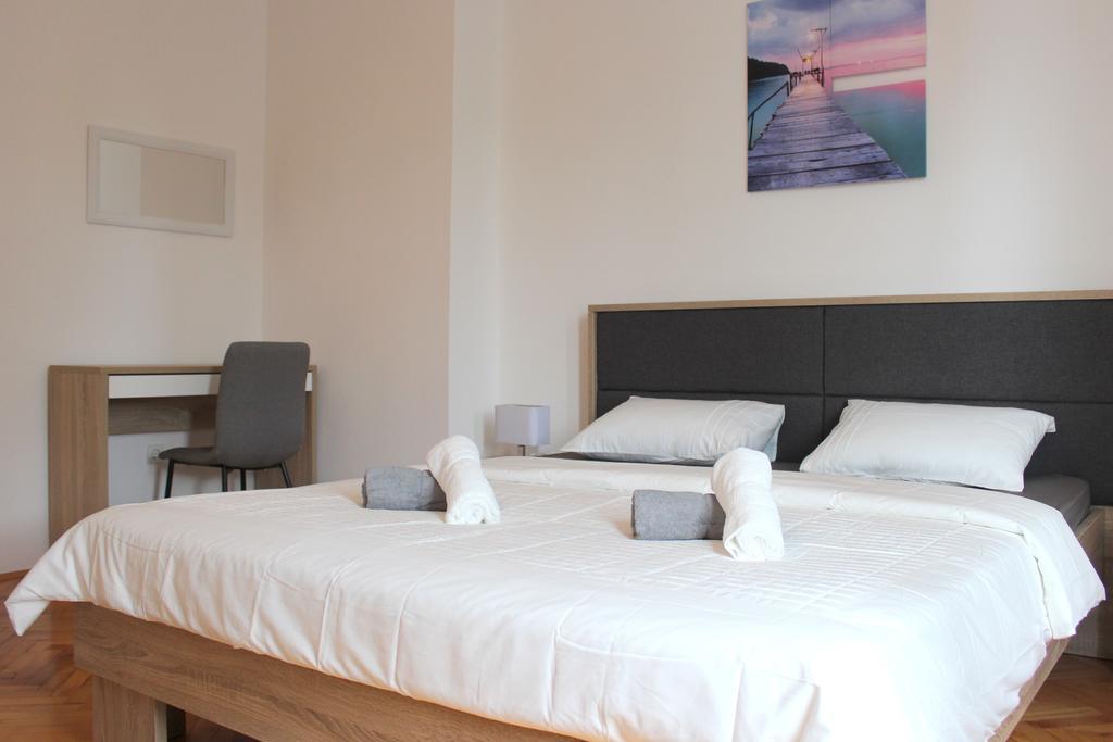 Apartment & Room'S Anni Zadar Exterior photo
