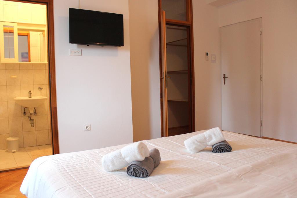 Apartment & Room'S Anni Zadar Exterior photo