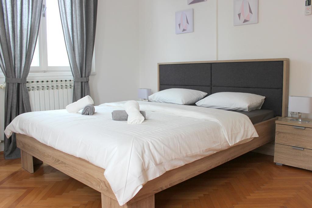 Apartment & Room'S Anni Zadar Exterior photo