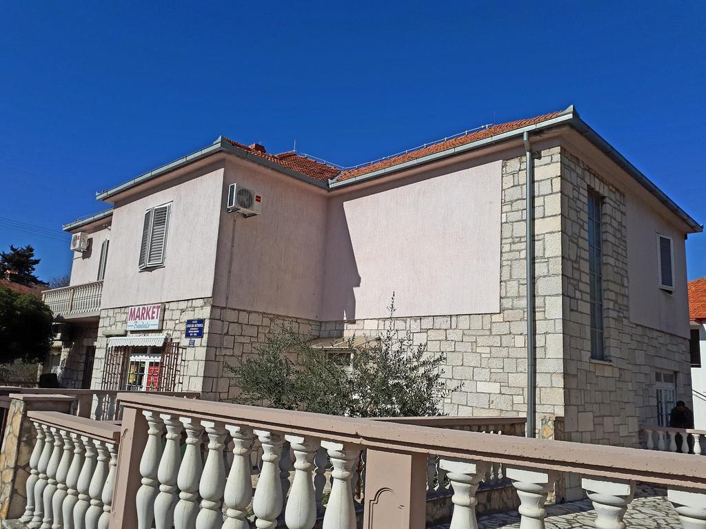 Apartment & Room'S Anni Zadar Exterior photo