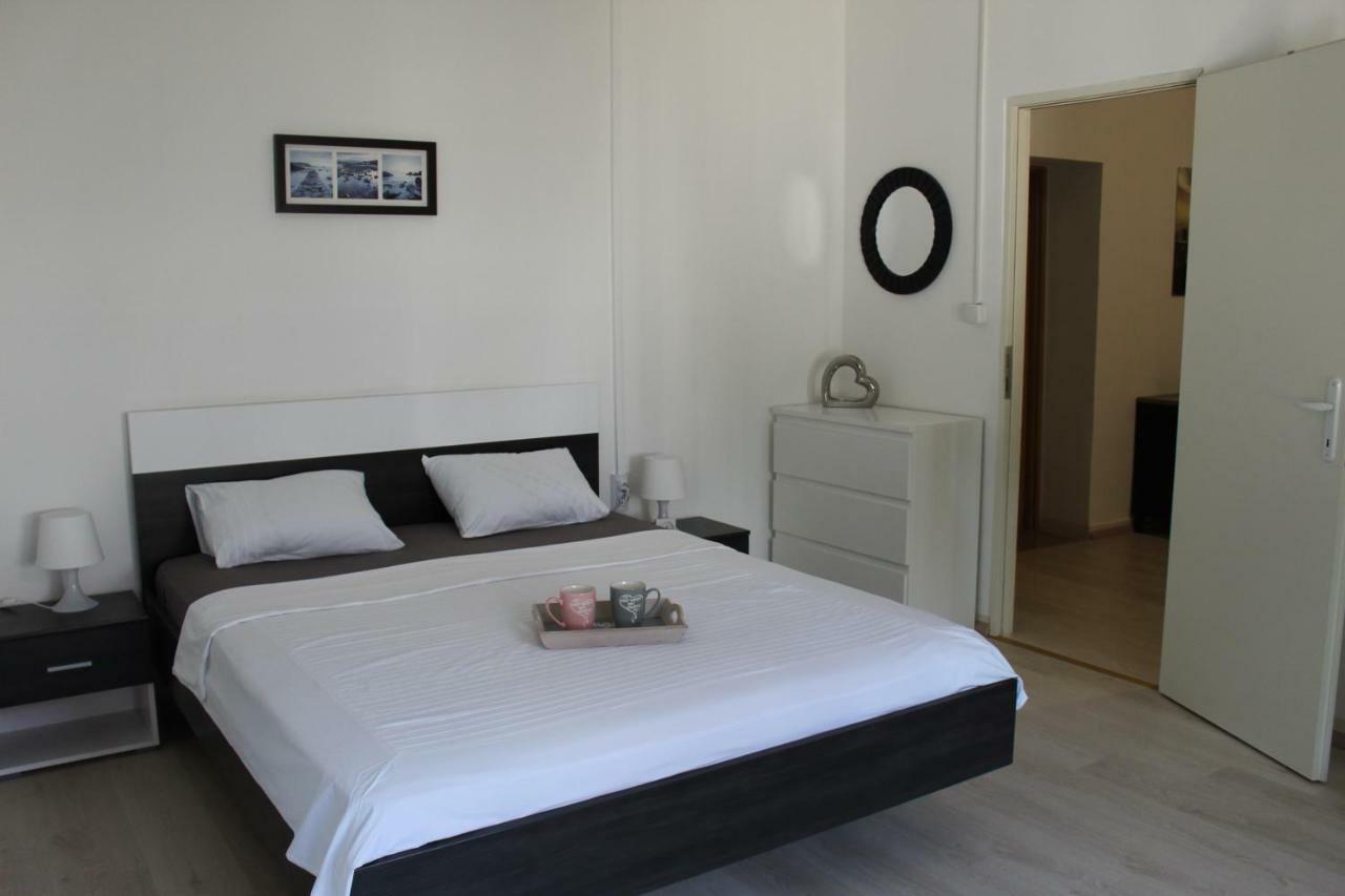 Apartment & Room'S Anni Zadar Exterior photo